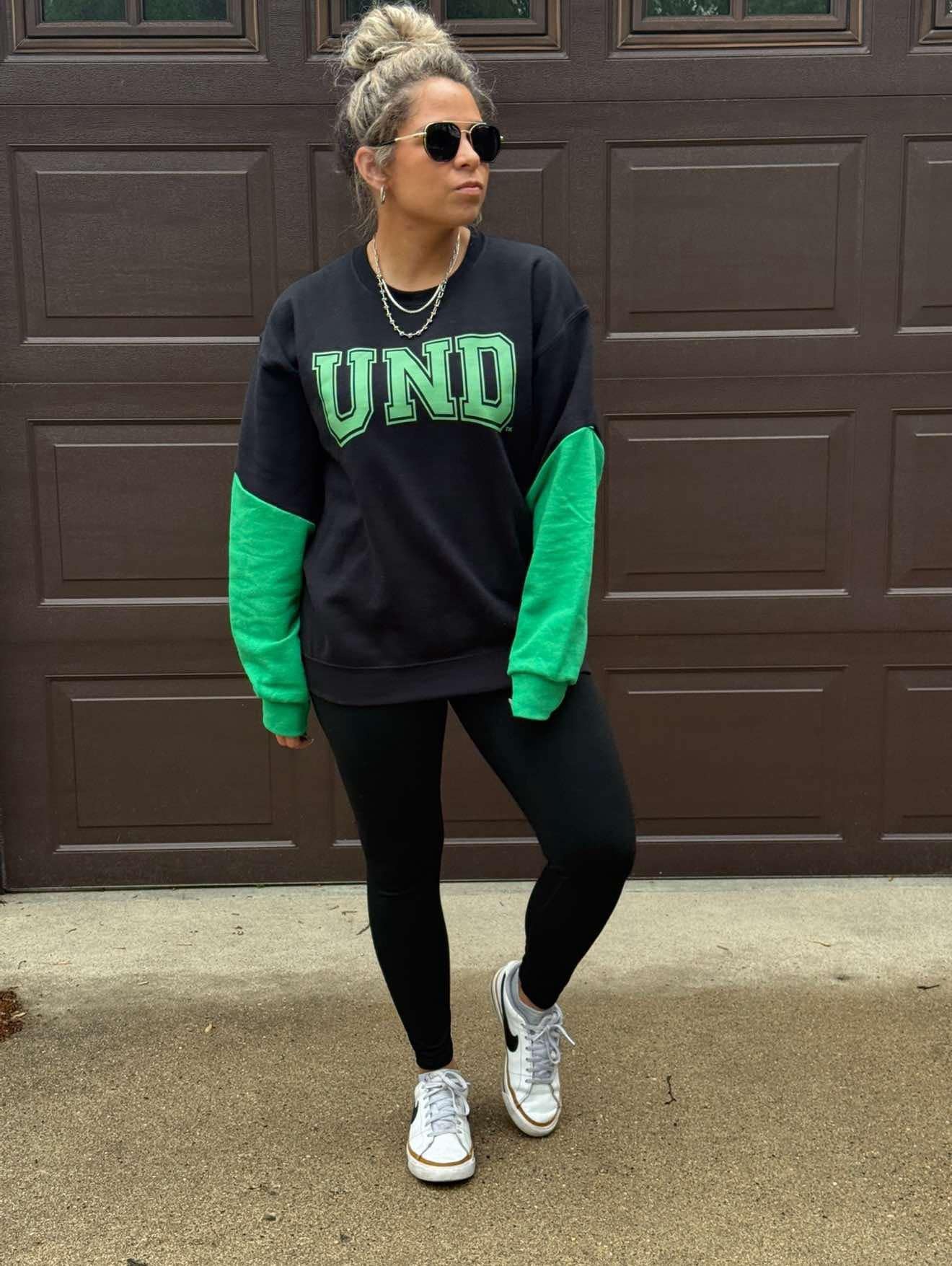 UND color block Crewneck